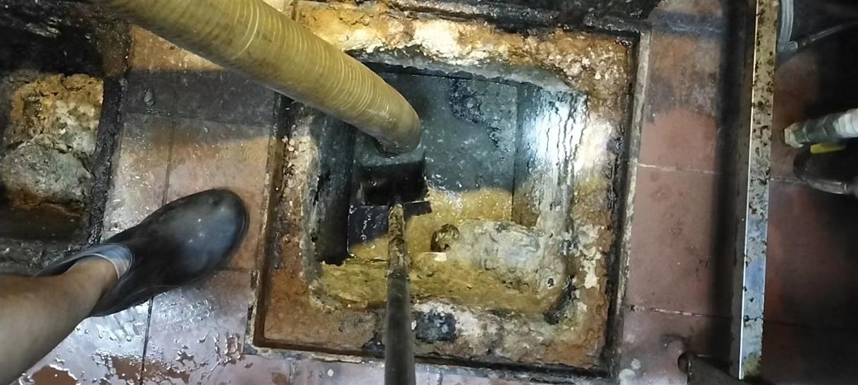 贡井化油池清理-污水池清掏