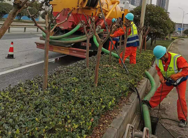 贡井市政管道清淤